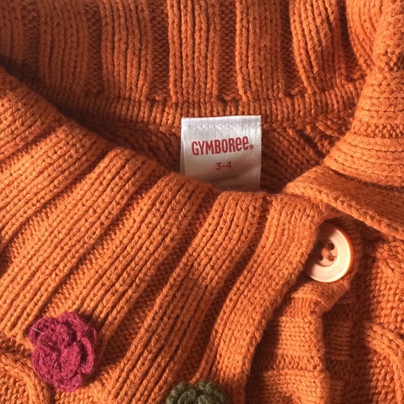 Cape Set - Picture 3 of 6